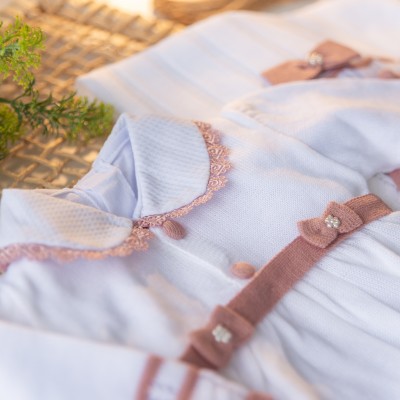   Saída de maternidade Carla - Rose com body 